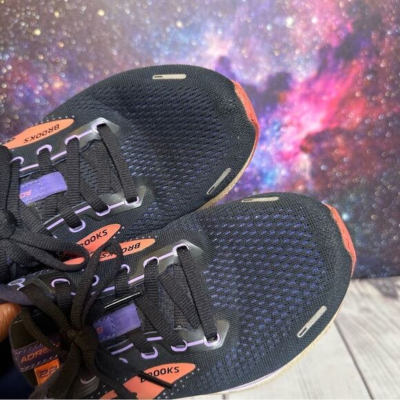 Brooks Adrenaline GTS Women Sz 8 D Black/Purple Athletic Sneaker Running Shoes - Picture 2 of 10